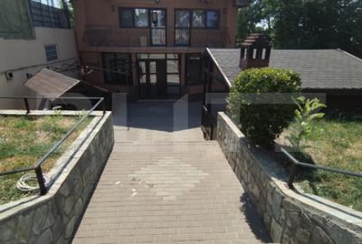 Casă cu 5 camere cu Teren 418 Mp în Central