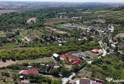 Teren de 594 mp, în Podgoria - 3