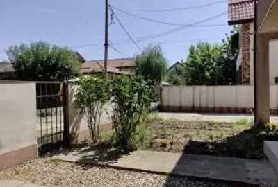 Casă cu Teren 299 Mp în Central - 9