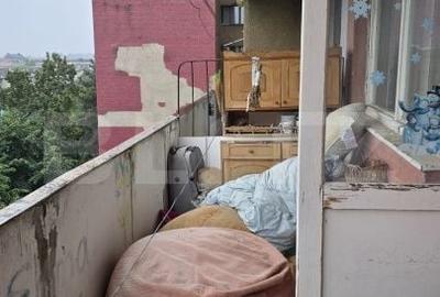 Apartament cu 2 camere decomandat în Micro 14
