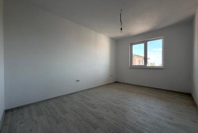 Apartament cu 2 camere decomandat în Chișoda