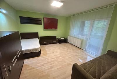 Garsonieră decomandată în Florești - 1