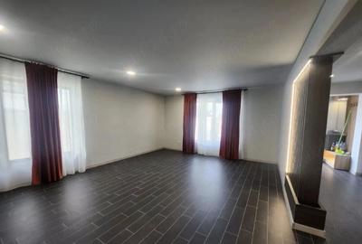 Casă cu Teren 286 Mp în Moșoaia - 3