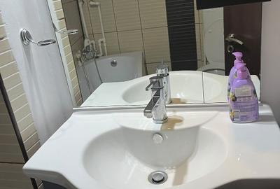 Apartament cu 2 camere semidecomandat în Calea Plevnei