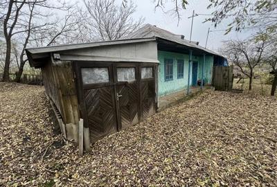Teren de 1270 mp, în Sărata