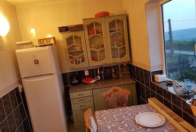 Casă cu 15 camere cu Teren 6500 Mp în Sutești - 4