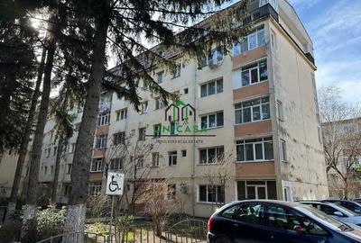 Garsonieră decomandată în Nord