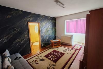 Apartament cu 3 camere semidecomandat, mobilat în Mihai Viteazul - 1