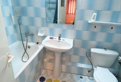 Apartament cu 2 camere decomandat în Basarabia