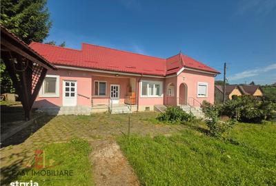 Casă cu 3 camere cu Teren 1000 Mp în Sântana de Mureș