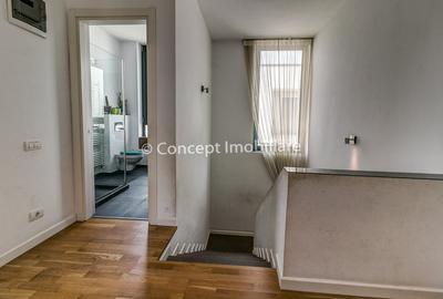 Casă cu 4 camere cu Canalizare în Central - 16