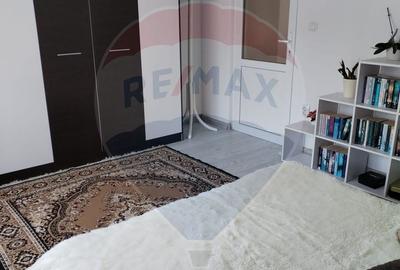 Casă cu 6 camere cu Teren 3275 Mp în Central - 11