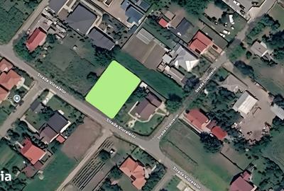 Teren de 1000 mp, în Mihai Eminescu