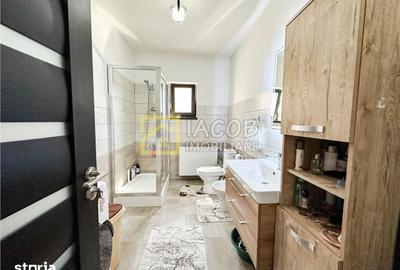 Casă cu 3 camere cu Teren 420 Mp în Central - 3