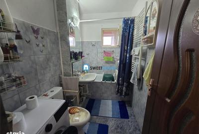 Apartament cu 4 camere decomandat în Central