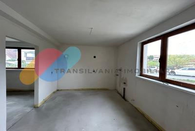 Duplex cu 4 camere cu Canalizare în Copăceni - 13