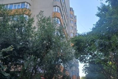 Apartament cu 2 camere semidecomandat, mobilat în Ștefan cel Mare