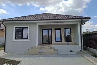 Casă cu 4 camere cu Teren 400 Mp în Cumpăna