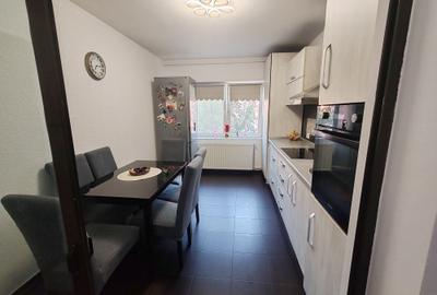 Apartament cu 2 camere decomandat în Vitrometan - 2