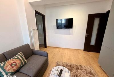 Apartament cu 2 camere decomandat în Apărătorii Patriei