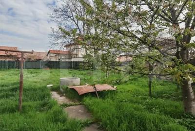 Casă cu 2 camere cu Teren 660 Mp în Mihai Viteazu