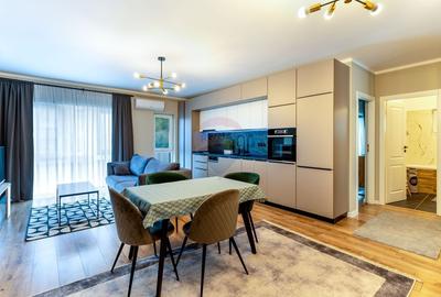 Apartament cu 3 camere semidecomandat, mobilat în Florești