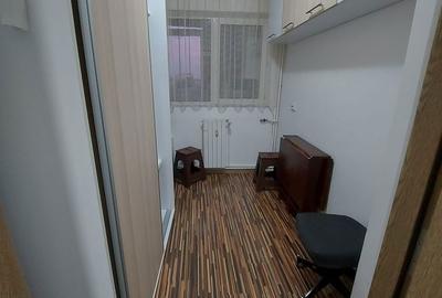Apartament cu 2 camere decomandat în Micro 6 - 5