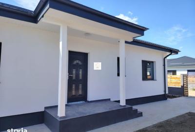 Casă cu 4 camere cu Teren 304 Mp în Corbeanca - 2