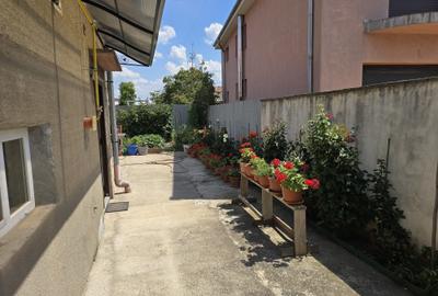 Casă cu 2 camere în Central