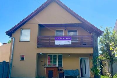 Casă cu 4 camere în Central
