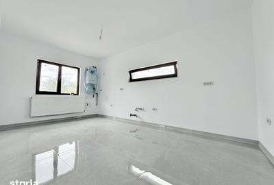 Casă cu 3 camere cu Teren 270 Mp în Lumina