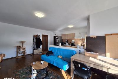 Apartament cu 2 camere semidecomandat în Luna