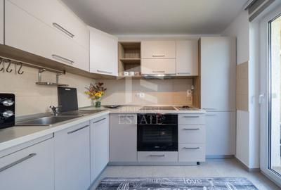 Apartament cu 2 camere semidecomandat, mobilat în Tractorul - 10