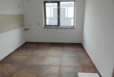 Casă individuală cu 4 camere cu Teren 440 Mp în Bâcu - 12