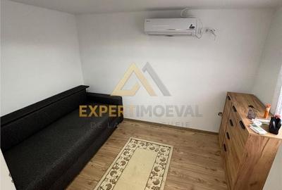 Casă cu Teren 100 Mp în Central