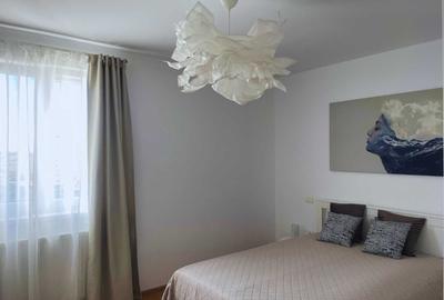 Apartament cu 2 camere decomandat în Tractorul