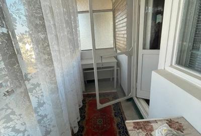 Apartament cu 3 camere decomandat în Călărași - 10