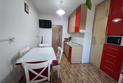 Apartament cu 3 camere decomandat, mobilat în Cantacuzino - 4