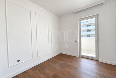 Apartament cu 3 camere semidecomandat în Florești