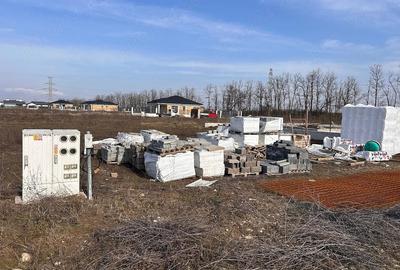 Teren de 461 mp, în Vânători