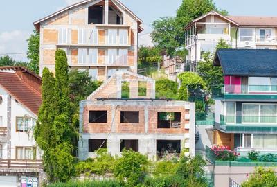 Casă individuală cu 6 camere cu Teren 336 Mp în Brașovul Vechi - 1