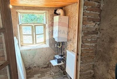 Casă cu 4 camere în Șeica Mică