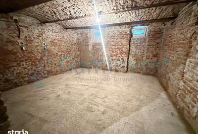Apartament cu 5 camere în Central