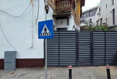 Apartament cu 4 camere semidecomandat în Iancului