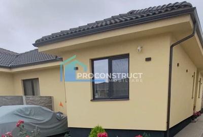 Duplex cu 3 camere cu Canalizare în Moșnița Veche - 1