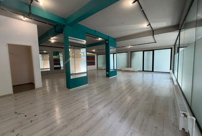 Spațiu comercial, de 90 mp, în 1 Mai - 1