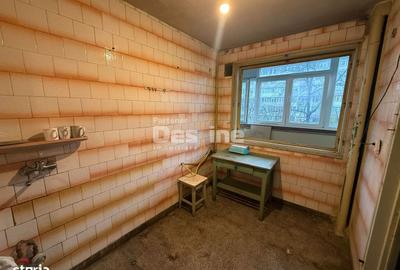 Apartament cu 3 camere în Ciupercenii Noi - 2
