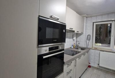 Apartament cu 3 camere decomandat în Tomis Nord