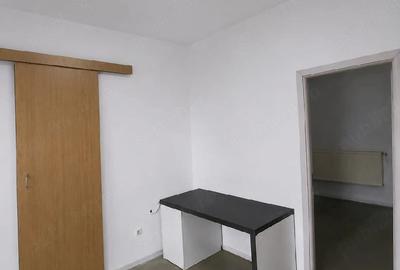 Spațiu comercial, de 40 mp, în Central - 1