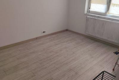 Apartament cu 2 camere semidecomandat în Brusturi - 2